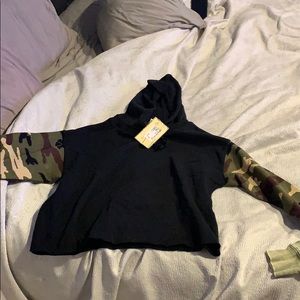 Vintage Havana black crop sweater